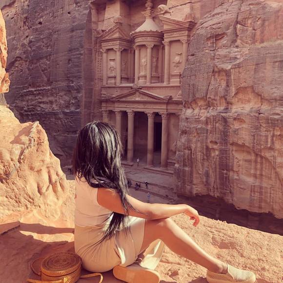 Meet your Posher, Kat - Picture 1 of 1